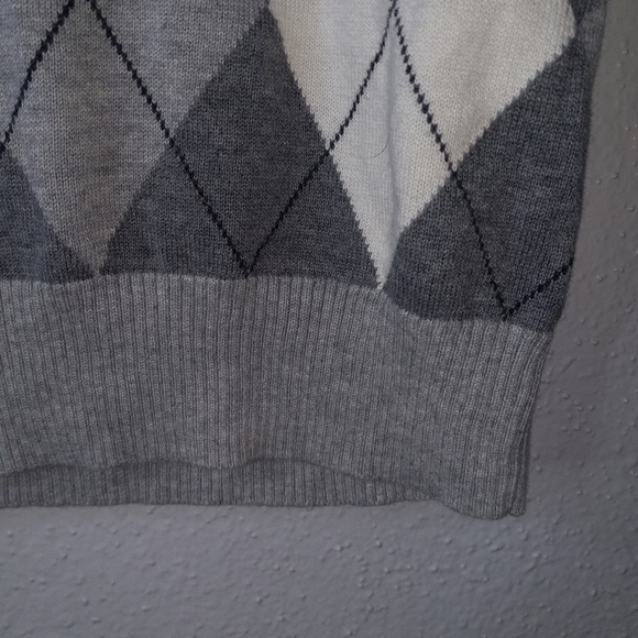 Express Design Studio L Mens Gray White Windsor Sweater Vest - Picture 5 of 6